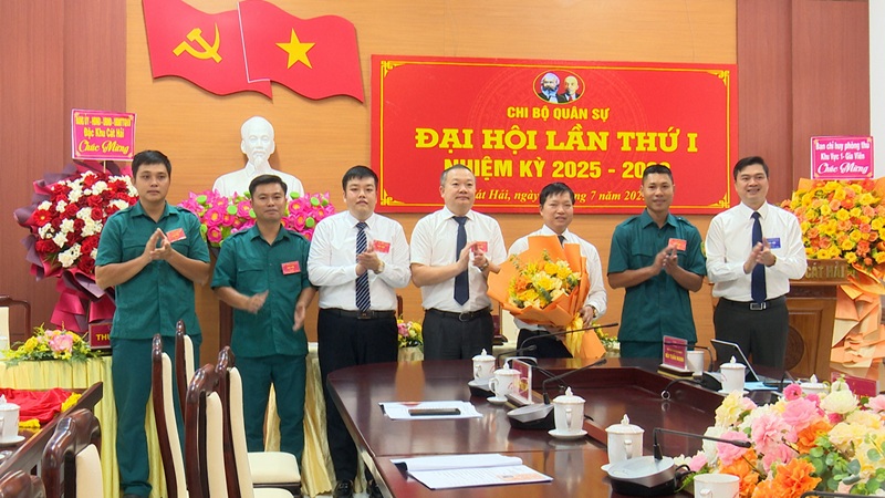 Đại hội Chi bộ Quân sự đặc khu Cát Hải lần thứ I
