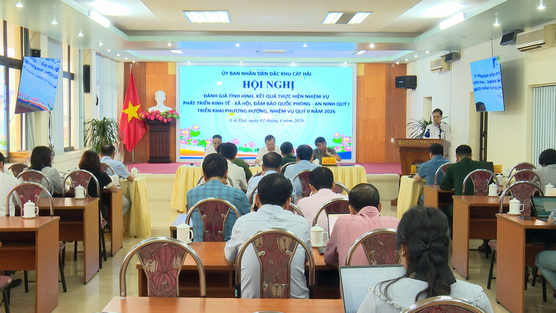 UBND đặc khu họp đánh giá tình hình thực hiện nhiệm vụ phát triển KTXH quý 1; triển khai phương hướng nhiệm vụ quý 2/2026