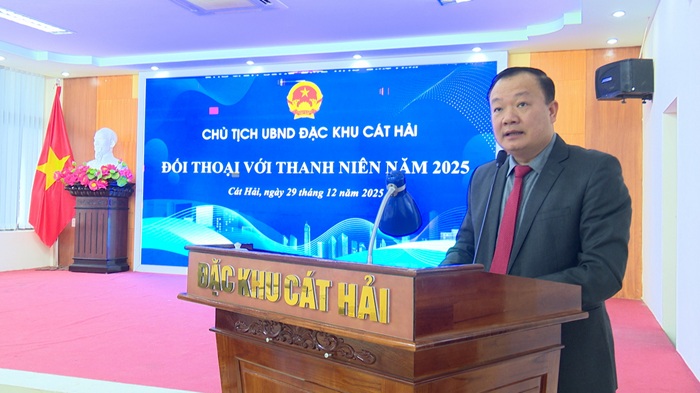 Chủ tịch UBND đặc khu đối thoại với thanh niên.