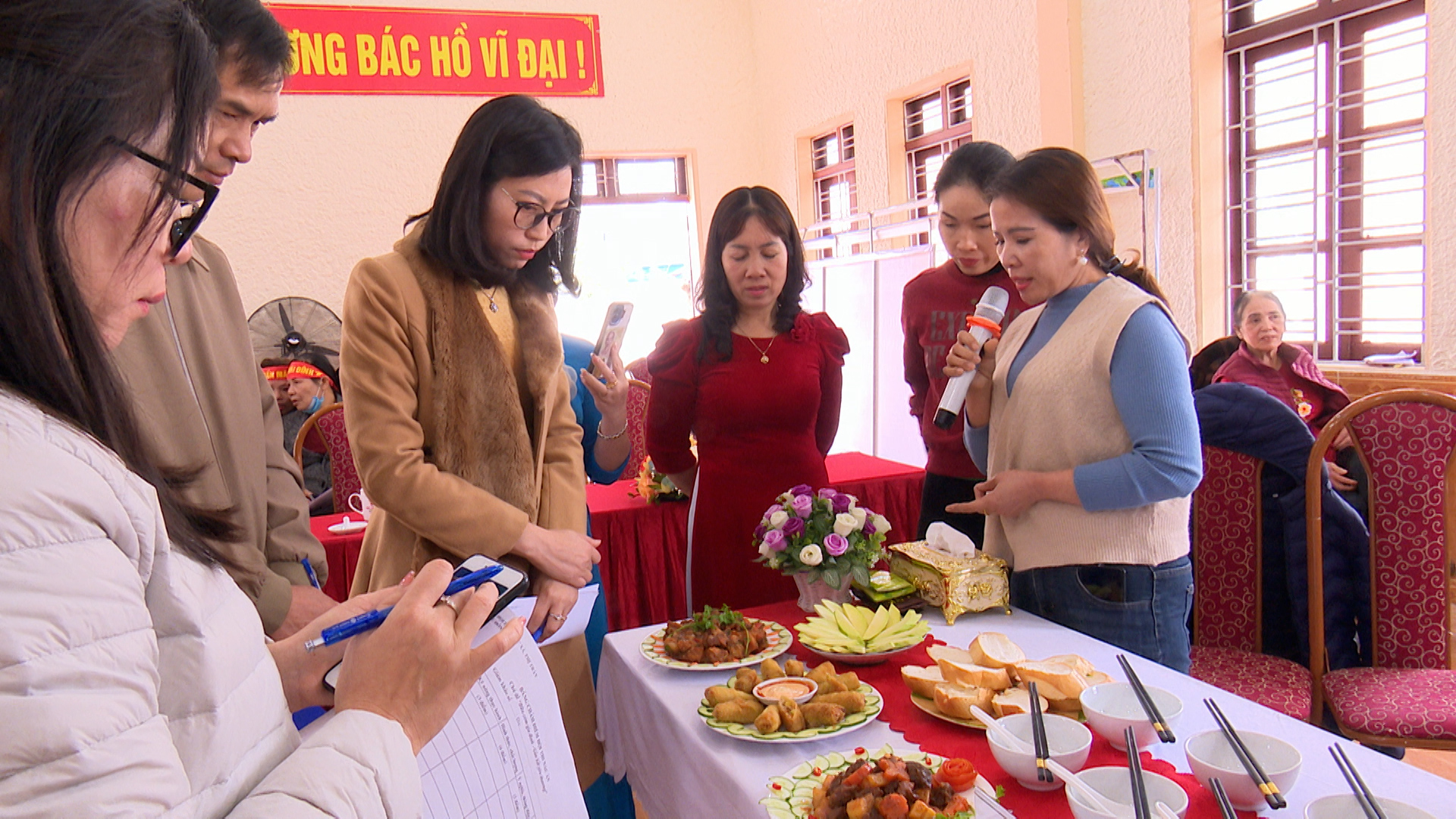 Hội phụ nữ huyện Cát Hải tổ chức hội thi nấu ăn với chủ đề “ bữa cơm gia đình – gắn kết yêu thương”