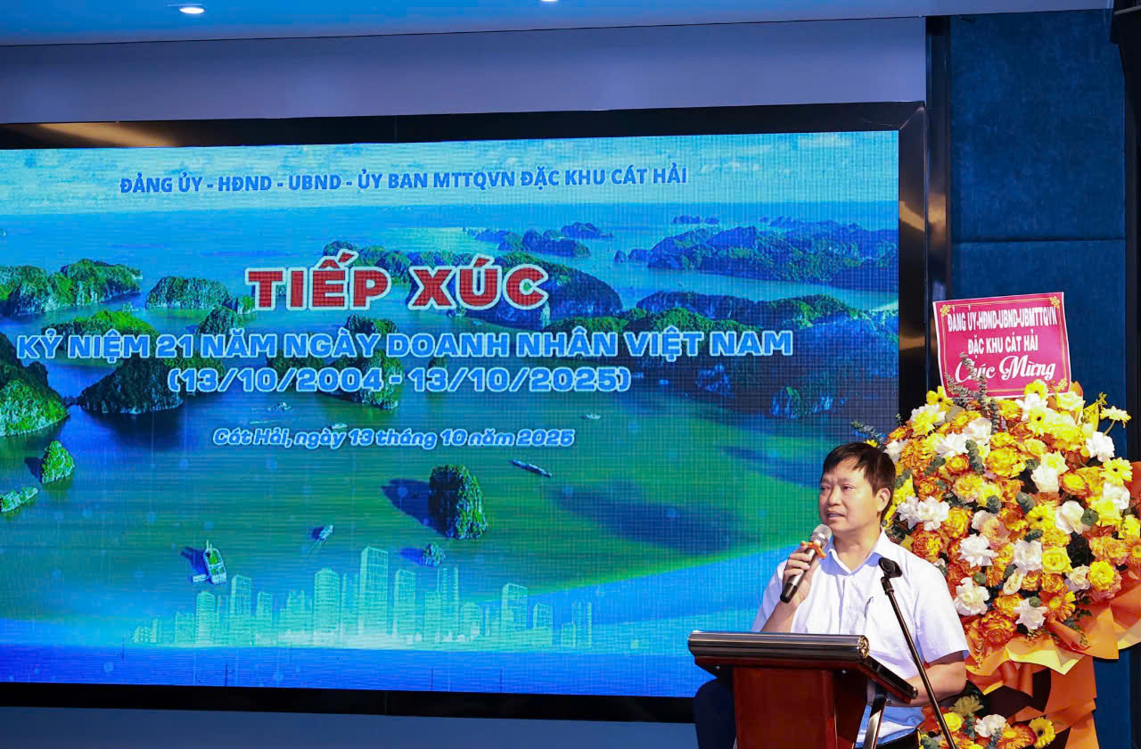 Gặp gỡ, tiếp xúc với Doanh nghiệp nhân kỷ niệm Ngày Doanh nhân Việt Nam 13/10